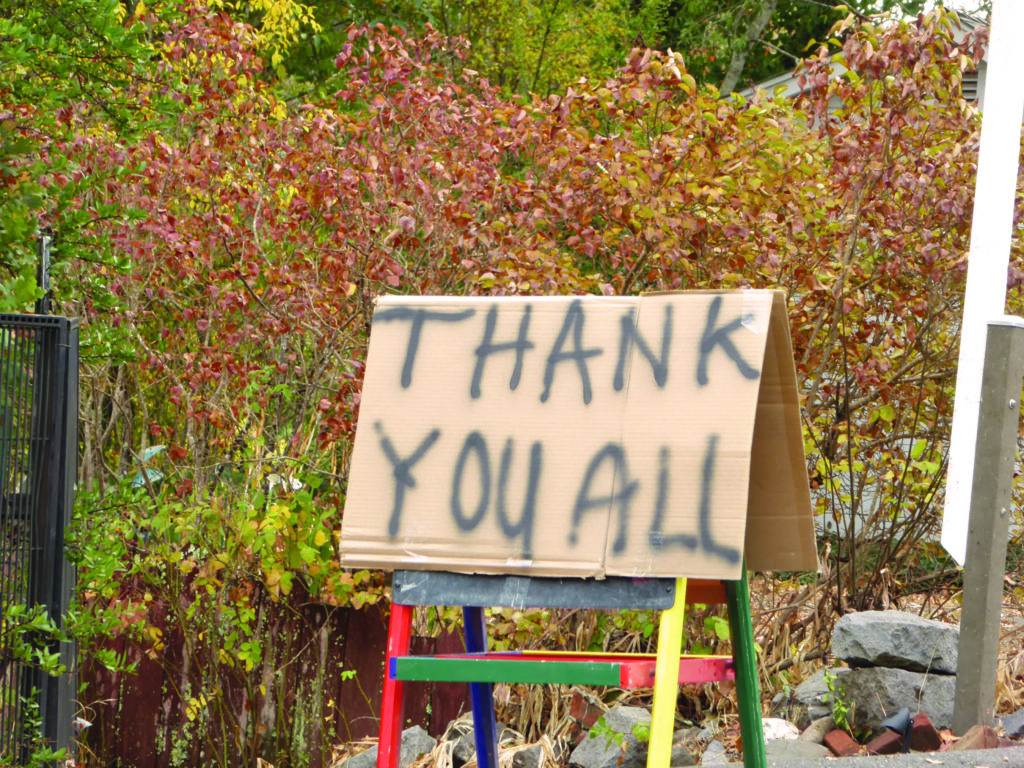 sign "THANK YOU ALL"